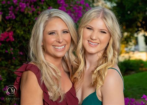 We Got To Snap A Quick Mother Daughter Portrait Of These Two Beautiful Ladies At Caitlins
