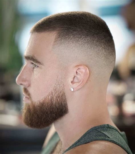 Get a crew cut, a timeless haircut of collegers & soldiers. Best Short Hairstyles For Men 2020 style, trend, pictures | New Haircut For Men 2020