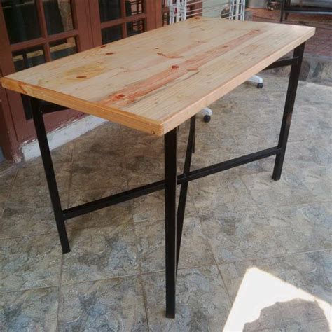 Queeny queen yang selalu menawarkan berbagai keperluan furniture anda dengan kualitas tinggi. Jual Meja Makan Lipat Lapis Jati Belanda Murah praktis ...