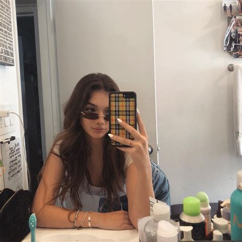 Alexis Jayde Burnett On Instagram “she Smiles” Cute Selfie Ideas