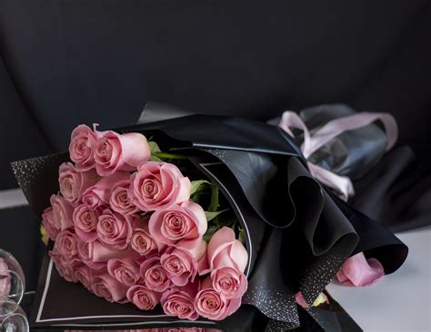 This condominium is a 6 bedroom(s), 3 bathrooms, located in miami beach, fl. Two Dozen Blush Pink Roses Bouquet by Luxury Flowers Miami