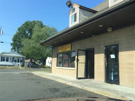 Northwest chinese food is the focus here. GREAT WALL CHINESE RESTAURANT, West Haven - Restaurant ...