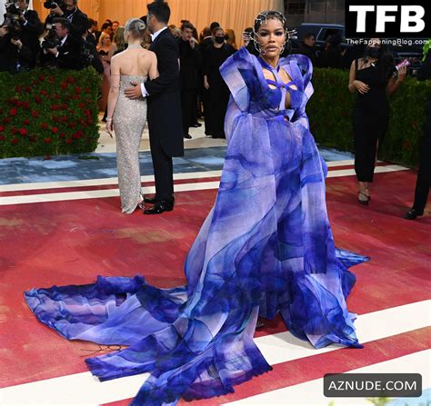 Teyana Taylor Sexy Seen Showing Off Her Cleavage And Hot Legs At The Met Gala In New York City