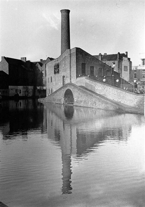 The glass factory Gas Street Basin 1995. | City of birmingham