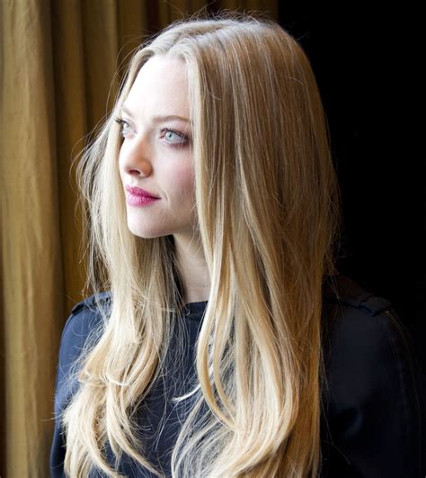 Amanda Seyfried Les Miserables Photocall In London December 2nd