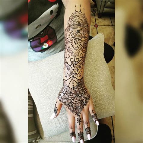It's possible to find artists who charge less than $50 per hour. Hire KG Henna And Body Art - Henna Tattoo Artist in ...