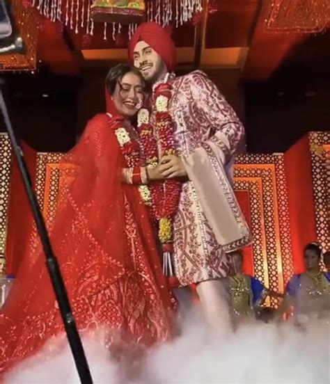 Inside Neha Kakkar And Rohanpreet Singhs Wedding Photos A Special Performance By The Couple