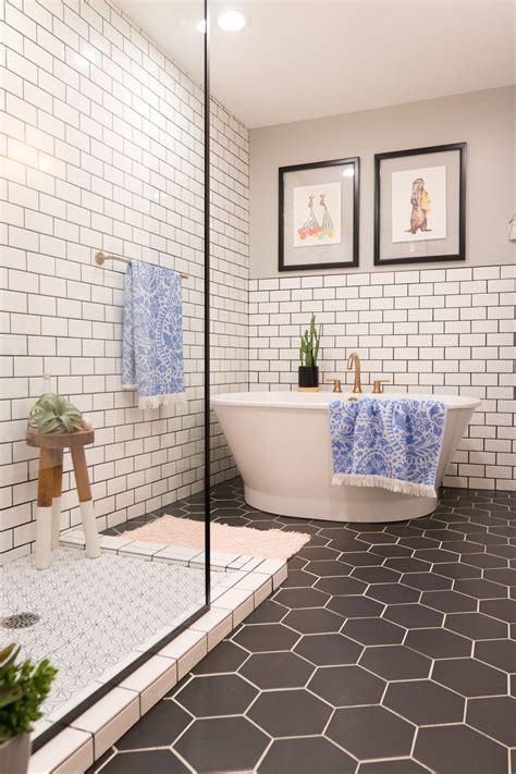 30 Spectacular Bathroom Tile Shower Ideas That Looks Cool