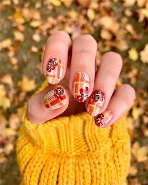 15 Thanksgiving Nail Art And Manicure Ideas Popsugar Beauty