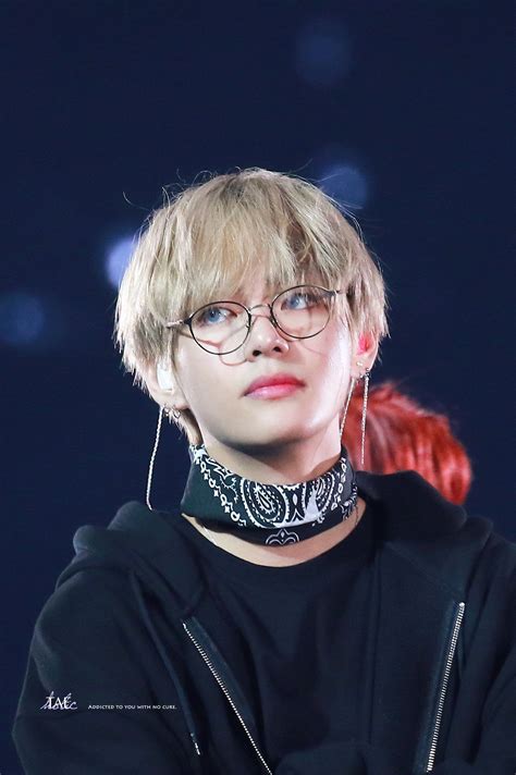 Tae Glasses Perfect Man All Of This World Com Imagens Bts