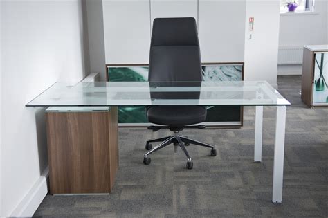 Glass Office Desks Executive Glass Desks Solutions 4 Office