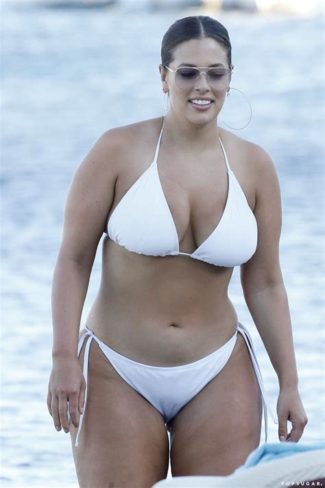 You Won T Be Able To Focus On Anything But Ashley Graham After Seeing These Bikini Photos