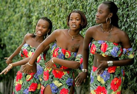 Haitian Girls Sing And Dance At The Carnival Photo Reuters African Culture African