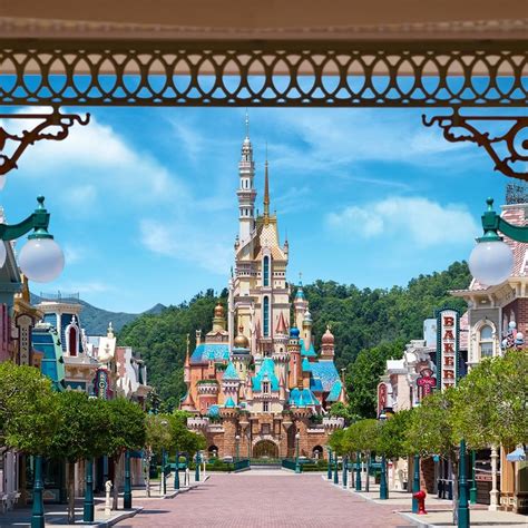 Hong Kong Disneylands Castle Of Magical Dreams Opening On 21 Nov