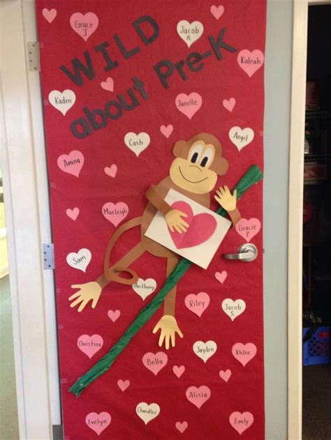 A door should be decorated in an inviting, welcoming way. 321 best images about Bulletin Board ideas on Pinterest ...