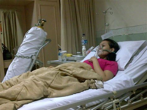 Orang Sakit Di Rumah Sakit Foto Modis