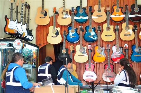 Noticia: Decomisan S/. 250 mil en productos a tiendas musicales de
