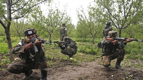 Army Camp In Kashmirs Shopian Attacked By Militants No Casualties