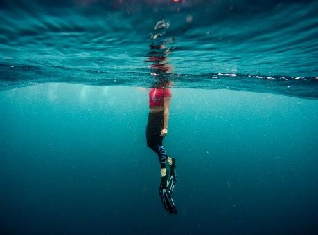 Fotos Gratis Mar Agua Arena Oceano Persona Ola Submarino Azul