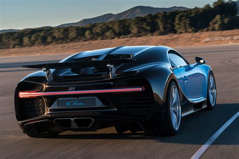 warp speed approaching 20 mind blowing facts about the 2016 bugatti chiron supercar
