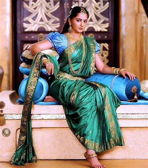 Anushka shetty green saree hot romance with nagaarjune at don movie. 538 Likes, 3 Comments - Anushka Shetty My Soul ...