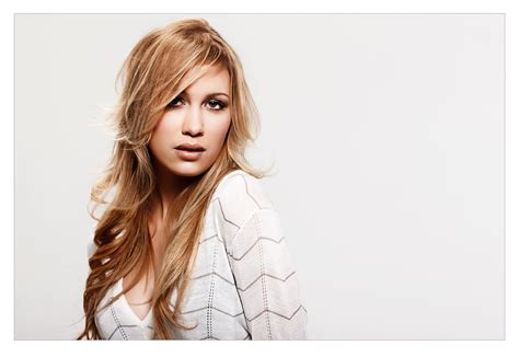 Des ingrédients qui respecte la peau, une palette de couleurs accessible et une. Wim Vanderwegen: Anouk Matton