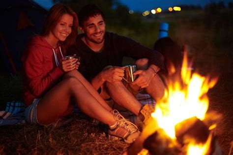 Romantic Camping Ideas Make It Happen With Our Guide Its Easy Romantic Camping Romantic
