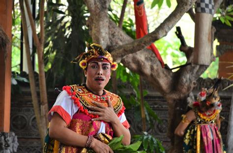 8 Contoh Keragaman Budaya Indonesia Beserta Gambar Dan Penjelasannya