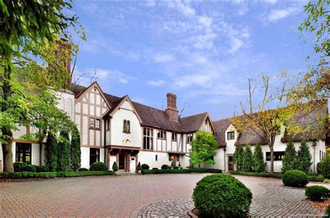 View listing photos, review sales history, and use our detailed real estate filters to find the perfect place. The Season of the Show House - Ruby Lane Blog