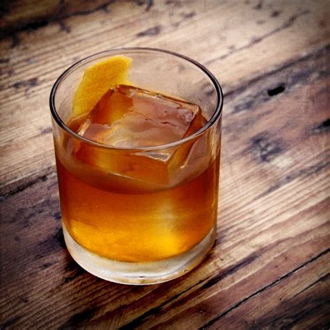 An old fashioned is essentially a delicious vehicle for enjoying your favorite whiskey, so choose wisely (no need to break the bank, but choose at least a the classic way to make an old fashioned starts with placing a sugar cube at the bottom of a glass, adding a few dashes of bitters and a splash of. How To Make An Old Fashioned - Easy Old Fashioned Recipe ...