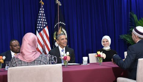 obama visits mosque in u s for first time during his presidency mpr news