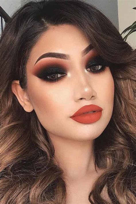 60 Smokey Eye Ideas And Looks To Steal From Celebrities Simple Eye