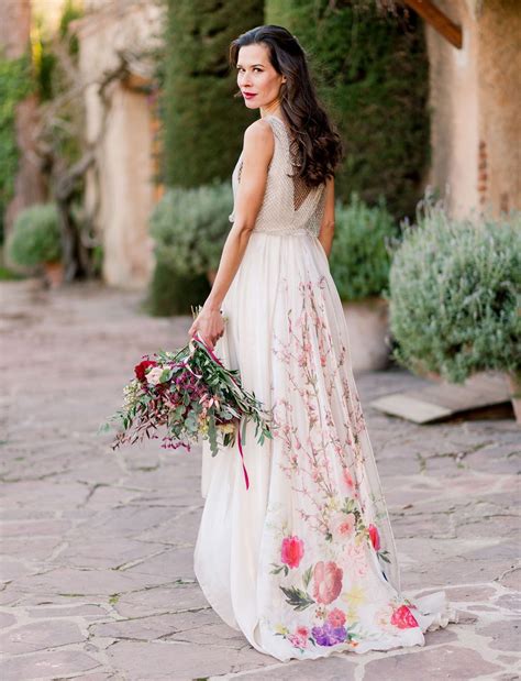 Weitere ideen zu hochzeitskleid, hochzeit, hochzeitskleid bunt. Hochzeitskleid Bunte Blumen