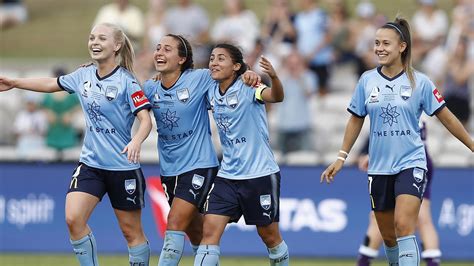 Get the latest sydney fc news, scores, stats, standings, rumors, and more from espn. Sydney FC holiday clinics, new skills program | Daily ...