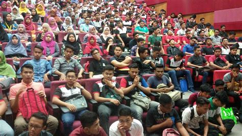 Ijazah sarjana muda kepujian ukur bangunan yang diiktiraf oleh kerajaan daripada institusi pengajian tinggi tempatan atau kelayakan yang diiktiraf setaraf dengannya. Ukur Bangunan. Building Survey Malaysia. Juruukur Bangunan ...