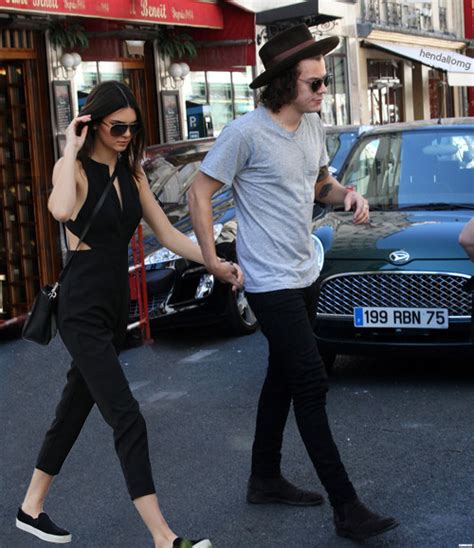 Harry styles and kendall jenner are a thing again, and the world is obsessed. Kendall Jenner Lelah Diberi Harapan Palsu oleh Harry ...