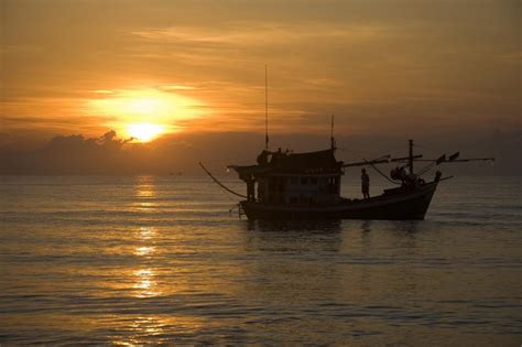 Free Stock Photo Of Fishing Boat With Sunrise Download Free Images