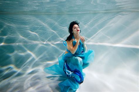 How To Take A Killer Underwater Photo With Iphone