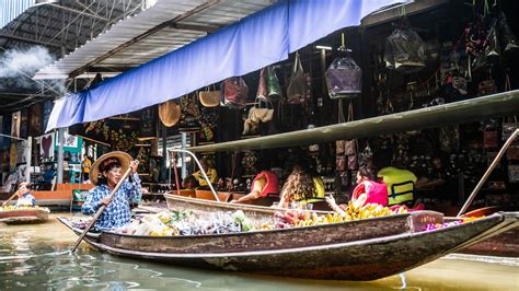 2 In 1 Floating Market And Railway Market Near Bkk 7am Takemetour