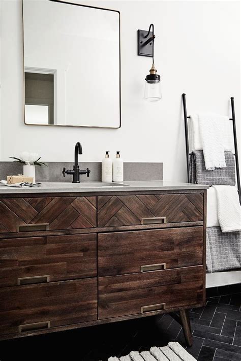 Check spelling or type a new query. This Chic One-Bedroom Condo Looks Way Bigger Than 750 ...