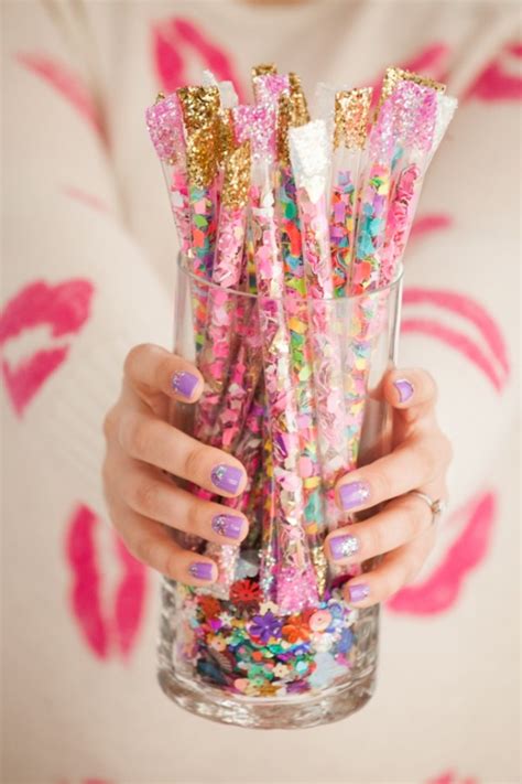 Diy Confetti Straws For A Burst Of Party Party Ideas