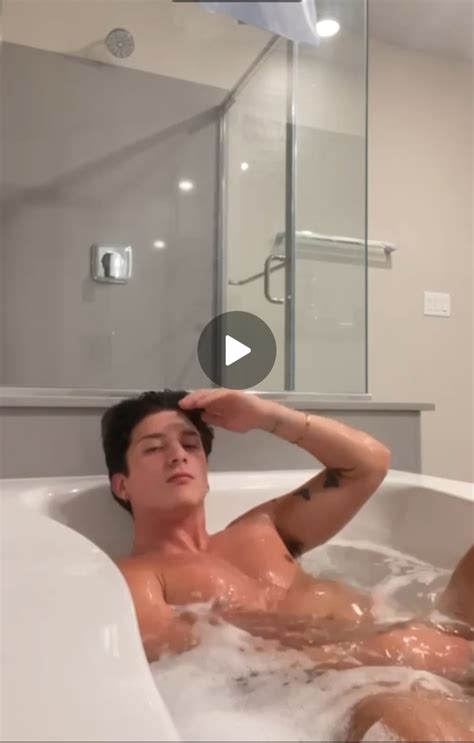 Tiktoker Tony Lopez Takes A Bath