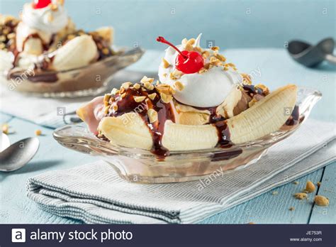 Banana Split Ice Cream Sundae High Resolution Stock Photography And Images Alamy
