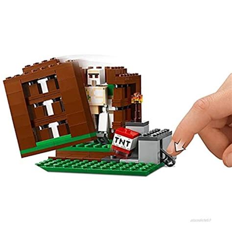 Lego 21159 Minecraft Lavant Poste Des Pillards Set De Jeu Daction
