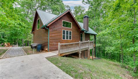 Why a Luxury Cabin vs. Ordinary Cabin - Helen GA Cabin Rentals | Helen