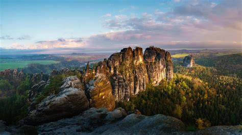 Die schweiz ], italienisch svizzera ˈzvitːsera, rätoromanisch svizra?/i ˈʒviːtsrɐ oder ˈʒviːtsʁɐ, lateinisch helvetia), amtlich schweizerische eidgenossenschaft , ist ein föderalistischer. Im Zauber der Sächsischen Schweiz - Remake 2017 (in 4K ...