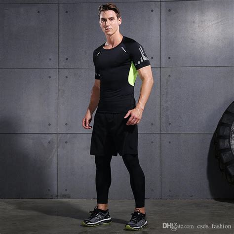 Whether you're at the gym, running or at a yoga session, training in the wrong outfit can affect your workout. 2019 Men Gym Clothing Fitness Wear Sports Suits ...