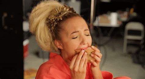 Stuffing Your Face GIFs Find Share On GIPHY