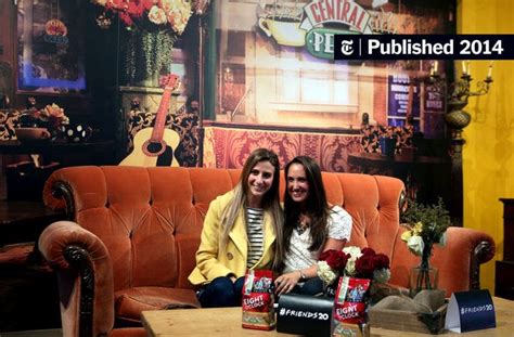 Lining Up For Central Perk A Pop Up Tribute To ‘friends’ The New York Times