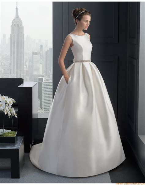 2015 Ballkleid Schlichte Moderne Brautkleider Aus Taft Mit Perlenstickerei Hochzeitskleid